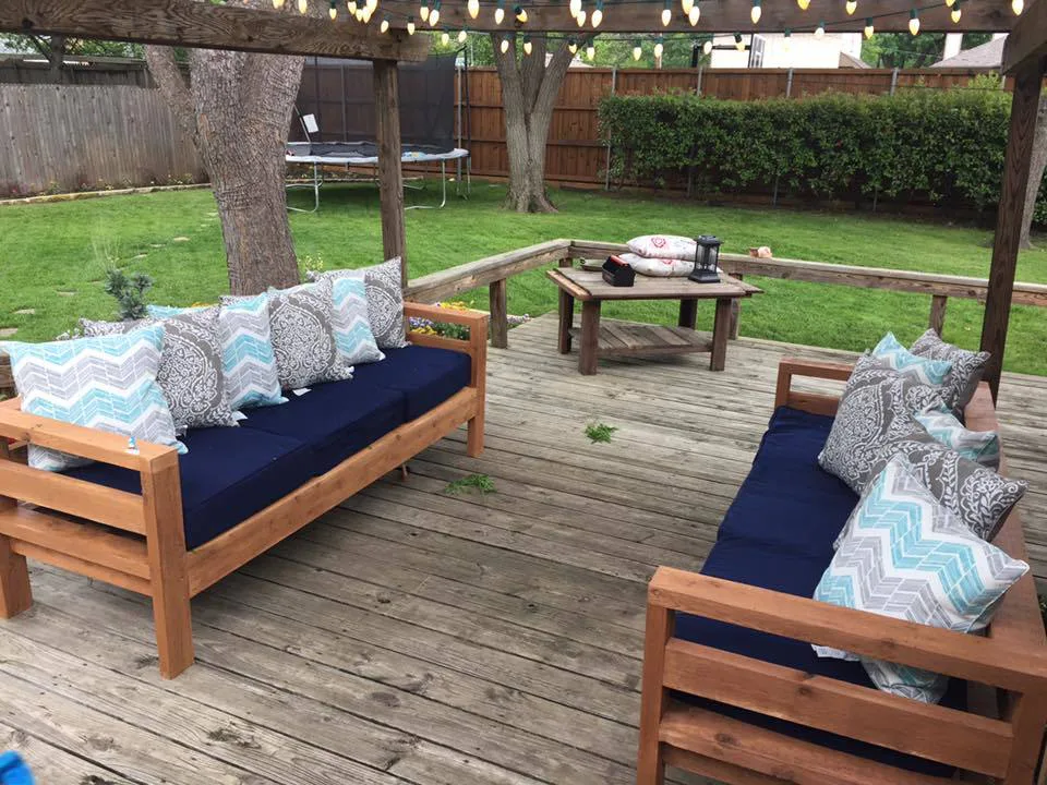 2x4 Outdoor Sofa, step 8