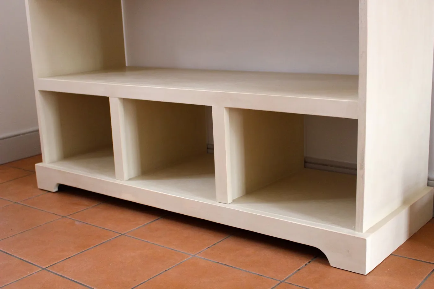 3 Drawer Open Shelf Simple Entryway Console, step 11