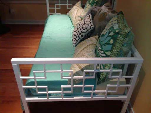 Daybed, step 5