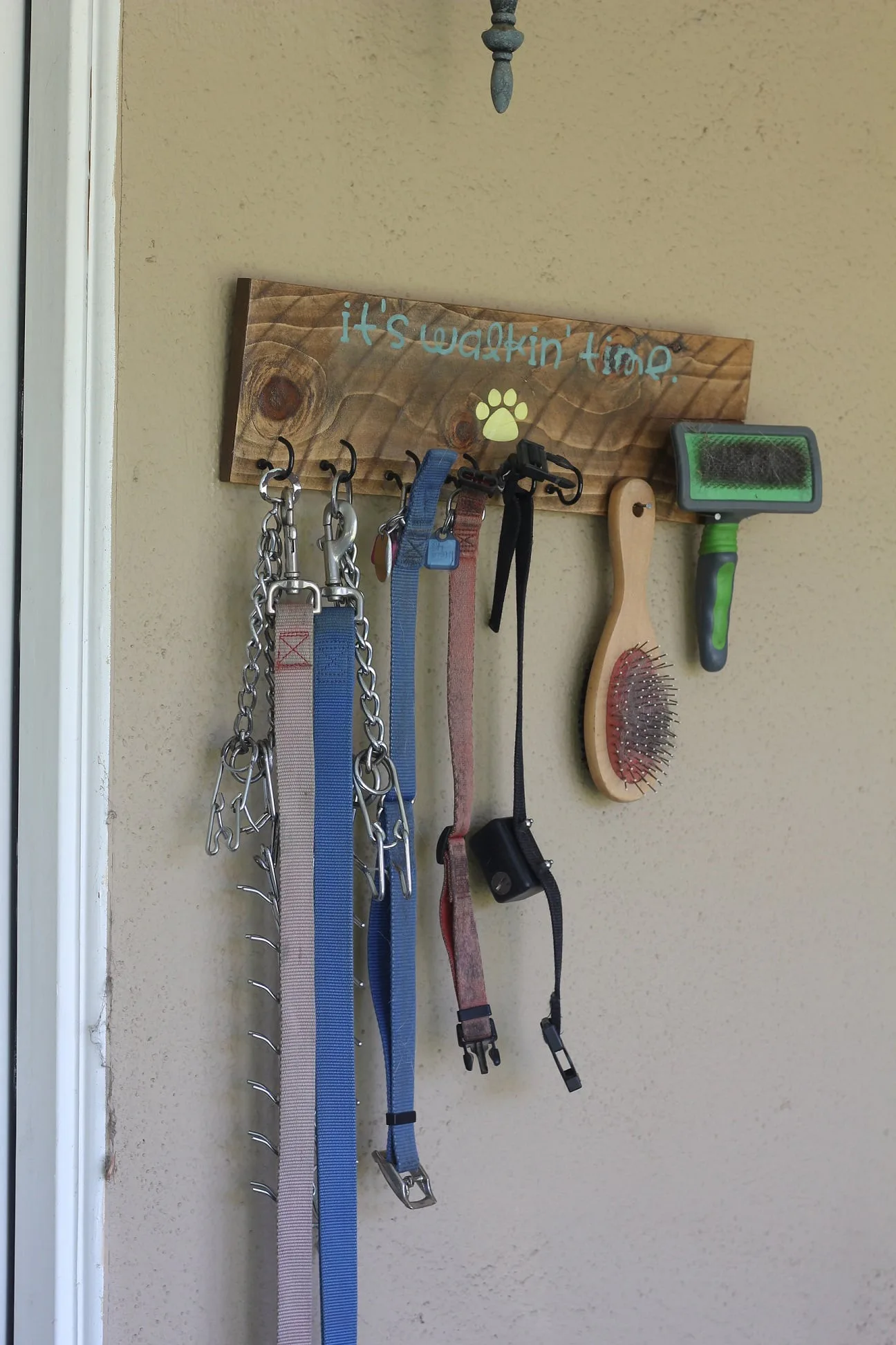 Dog Leash hanger