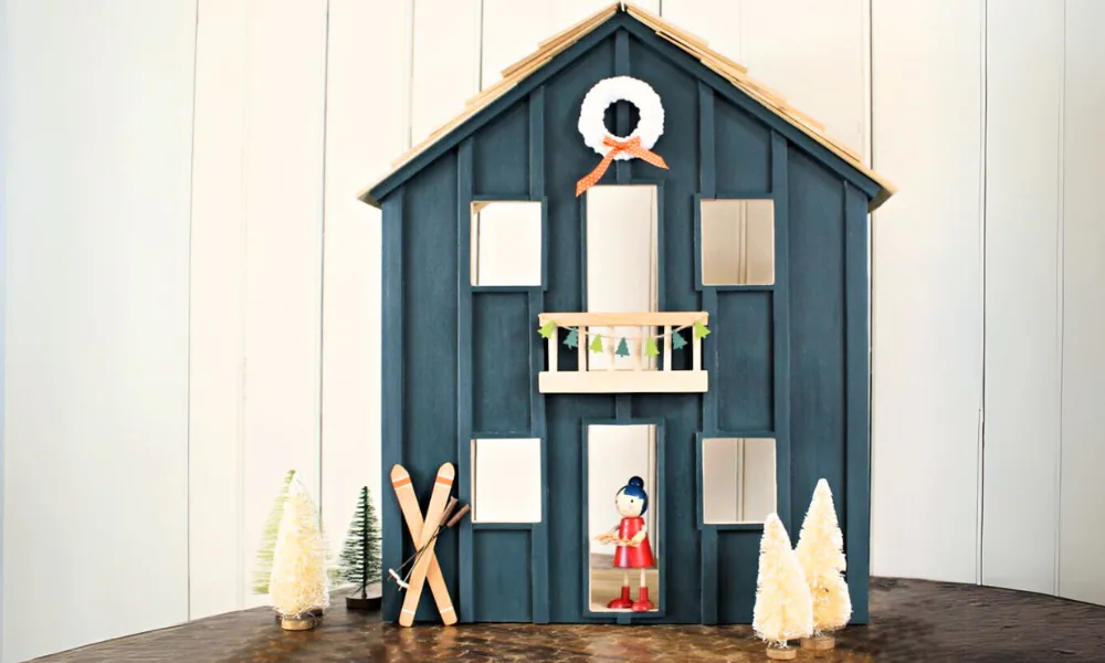 Farmhouse Dollhouse