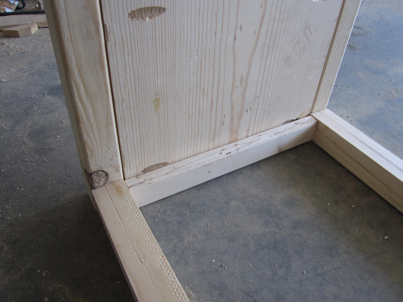 Footboard Bench, step 7