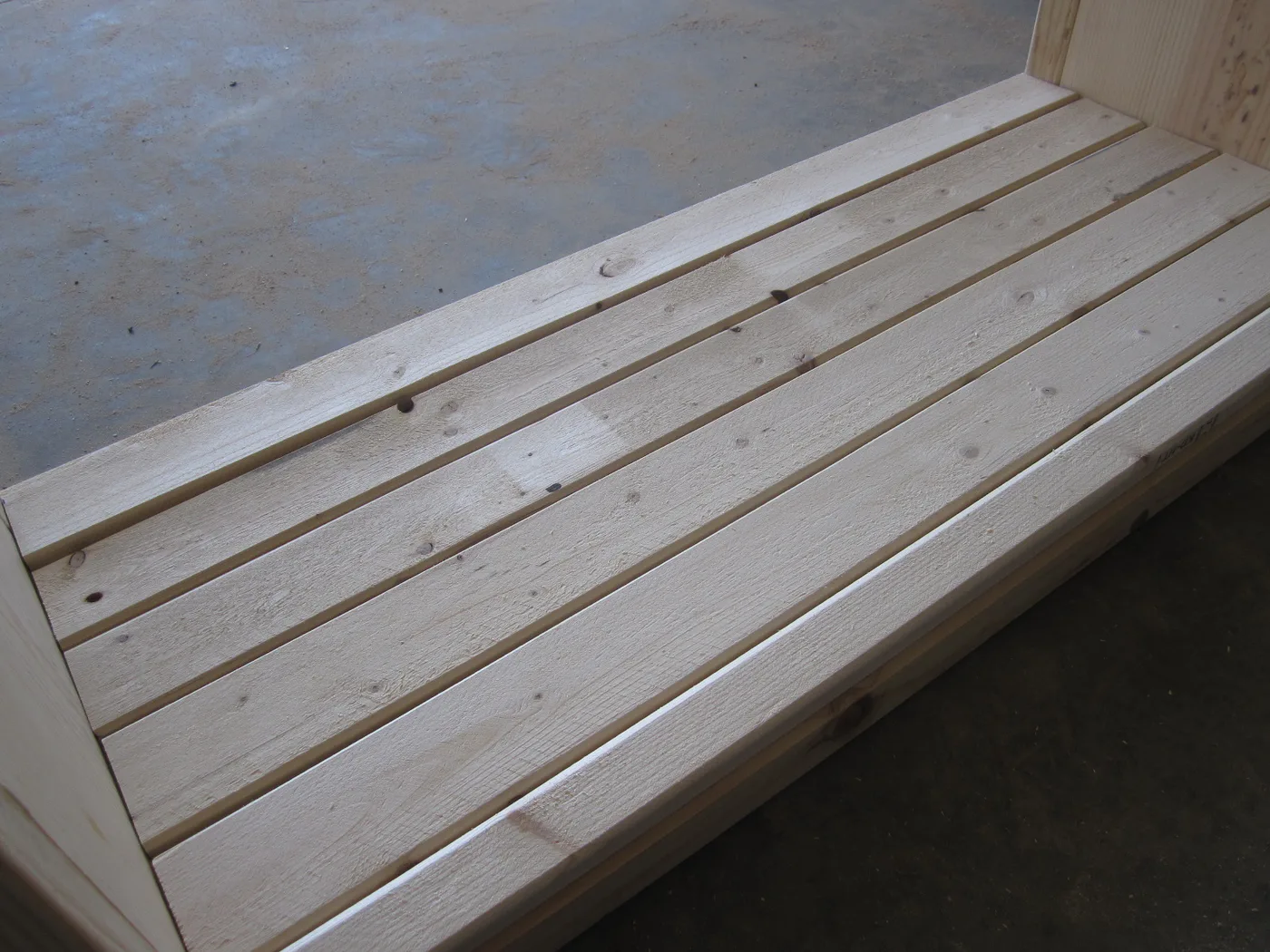 Footboard Bench, step 8