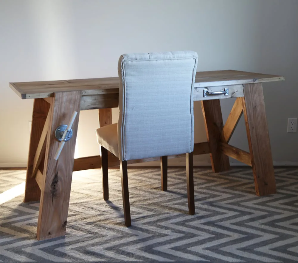 Henry Desk