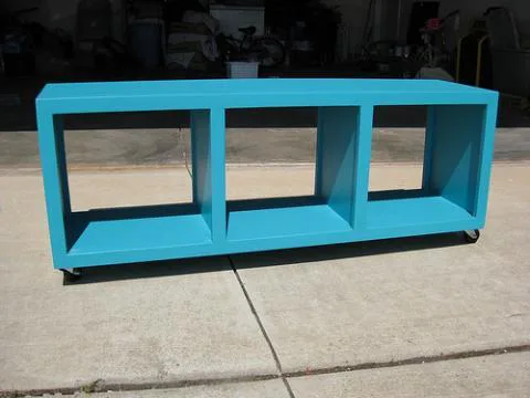 Rolling Cubby Bench