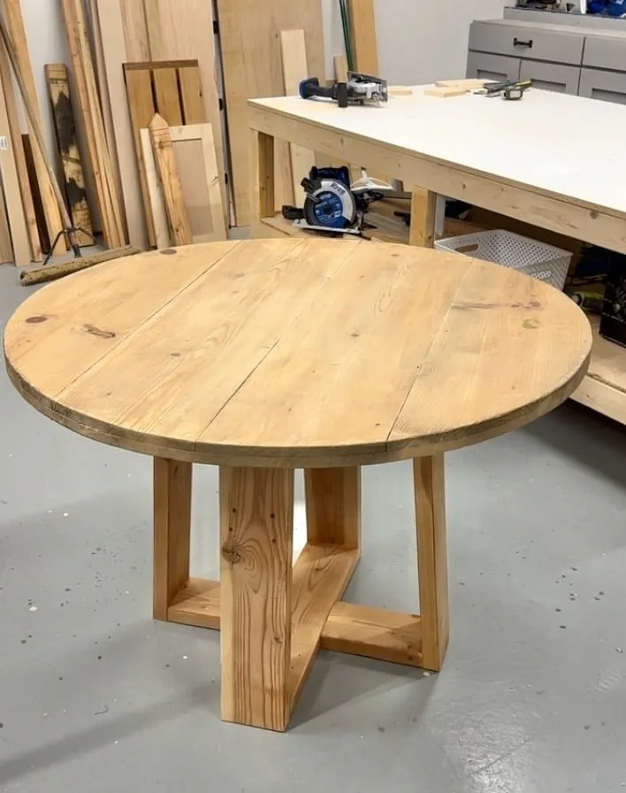 Round Tabletop Configurator with Video