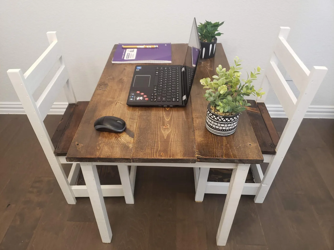 Simplest Kids Play Table