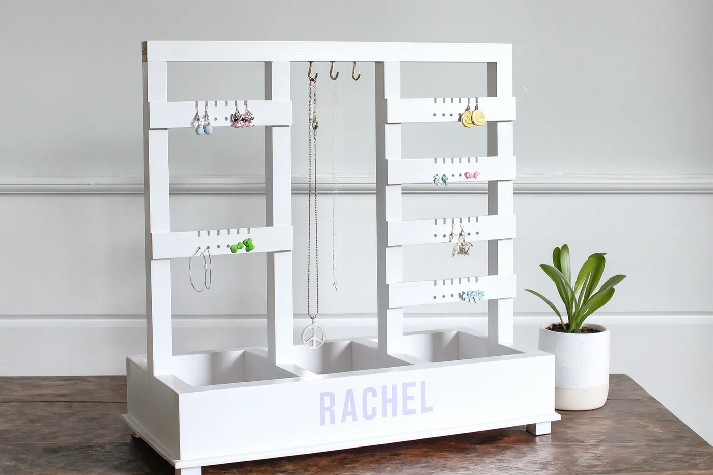 Standing Jewelry Holder