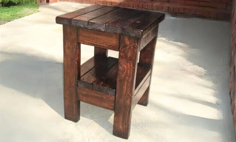 Tryde End Table with Shelf